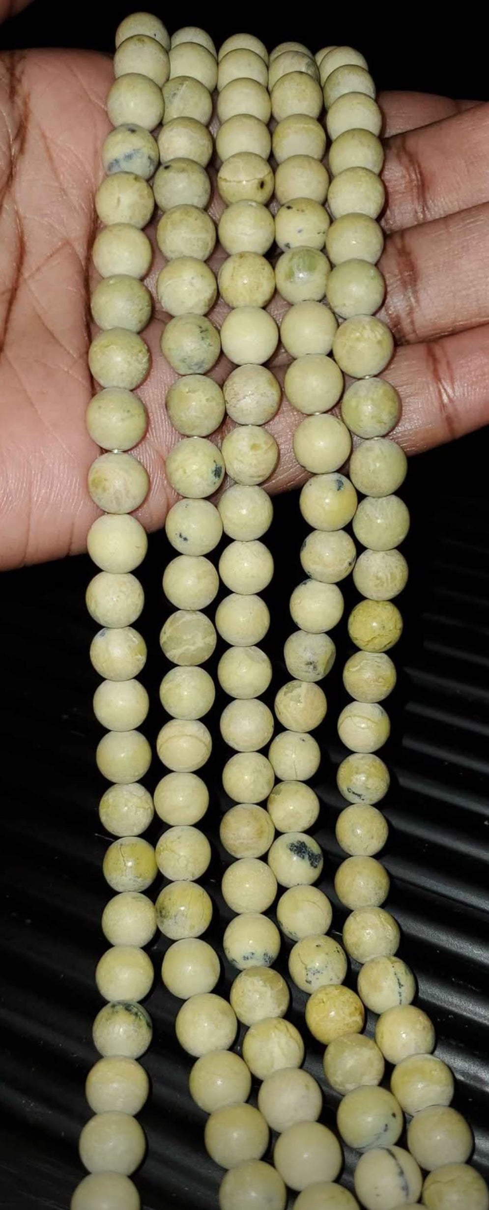 Yellow "turquoise" (serpentine with quartz), round bead, 8mm (price per strand)